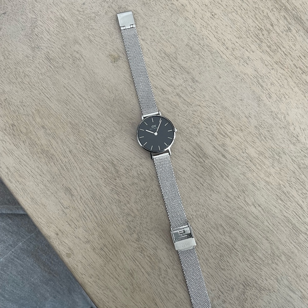Daniel Wellington Watch - Classic Petite Sterling 28 Black